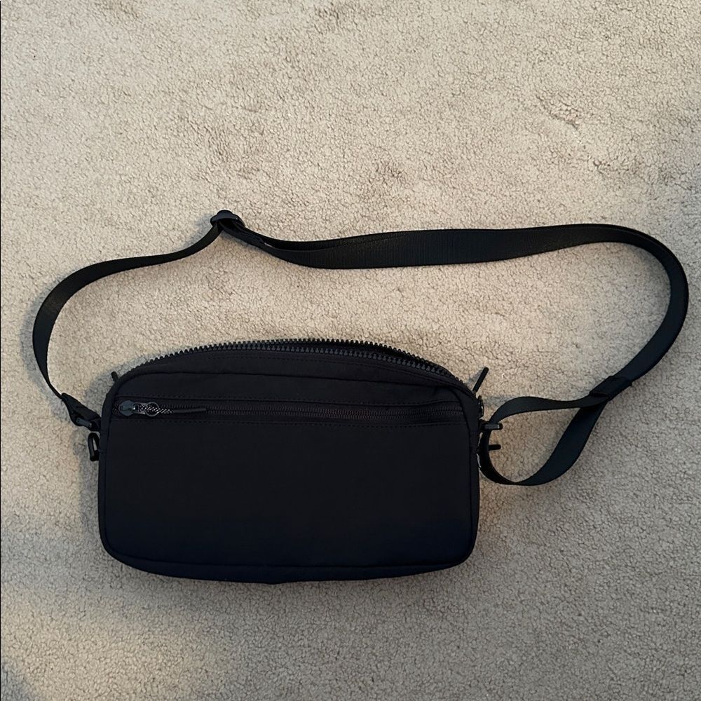 New Lululemon utility belt bag black - Picture 2 of 4